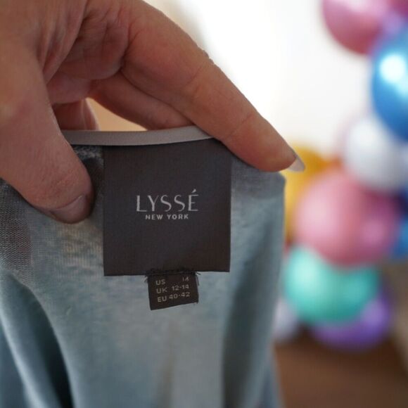 Lysse‎ T Shirt Womens Medium Light Blue Short Sleeve Linen Blend Casual Ladies - Picture 4 of 5